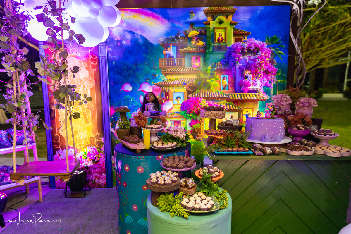 aniversario de 5 anos infantil de menina tema filme da Disney Encanto no condominio green club 3 em parnamirim - natal - fotografo infantil - foto aniversario fotografia em nata decoração