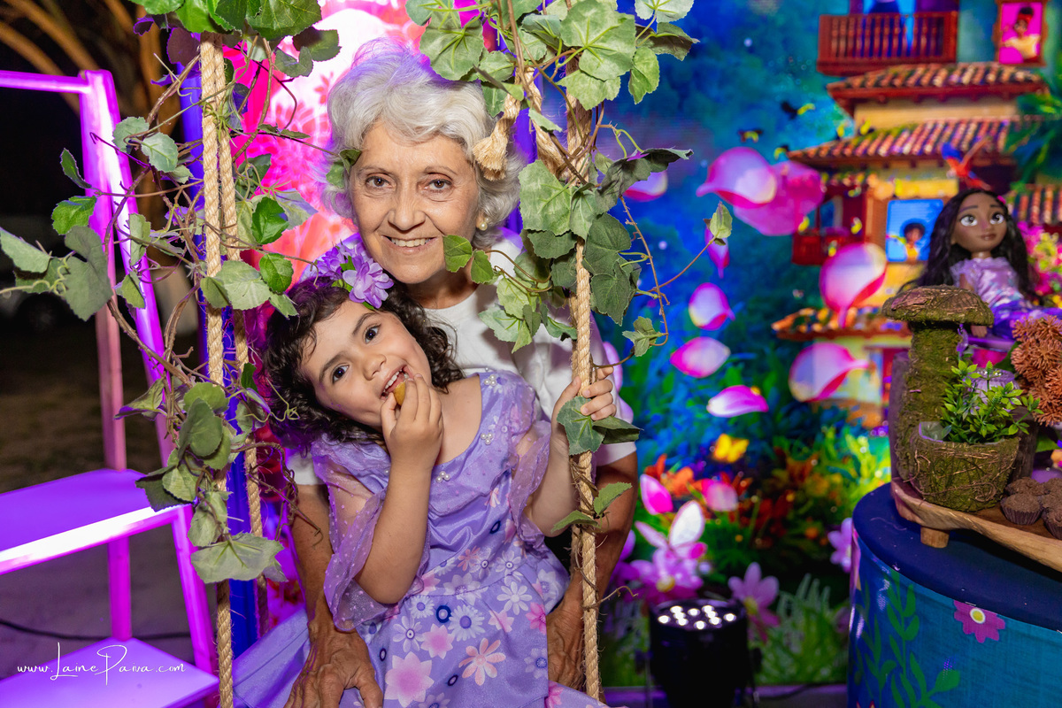 aniversario de 5 anos infantil de menina tema filme da Disney Encanto no condominio green club 3 em parnamirim - natal - fotografo infantil - foto aniversario fotografia em nata decoração