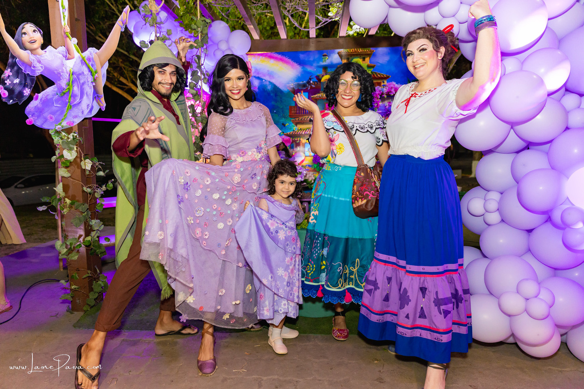 aniversario de 5 anos infantil de menina tema filme da Disney Encanto no condominio green club 3 em parnamirim - natal - fotografo infantil - foto aniversario fotografia em nata decoração