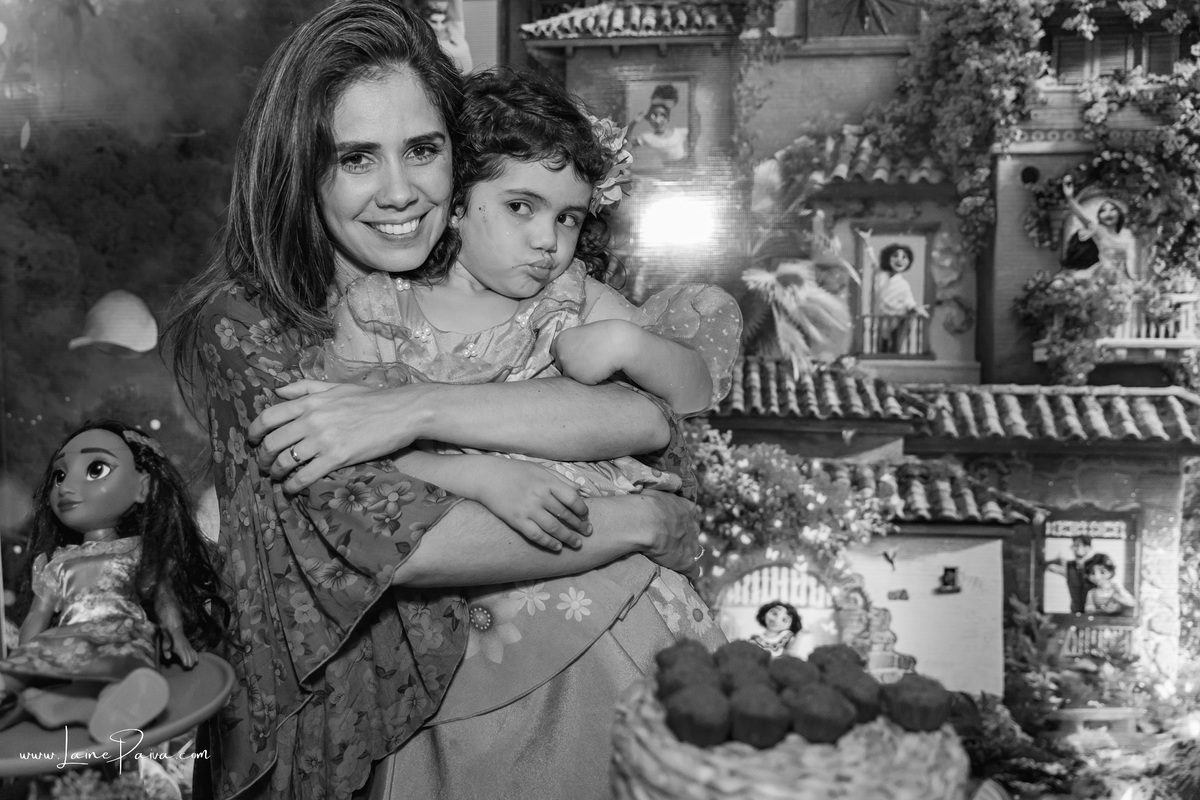 aniversario de 5 anos infantil de menina tema filme da Disney Encanto no condominio green club 3 em parnamirim - natal - fotografo infantil - foto aniversario fotografia em nata decoração