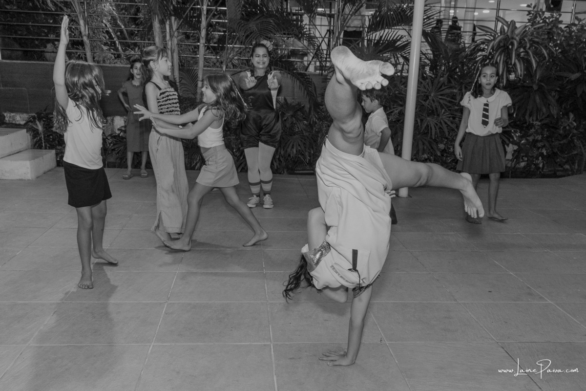 aniversario de 9 anos infantil de menina tema Harry Potter. Festa no espaço Happy Day.  Festa com decoração, doces, brincadeiras, diversão, bolo, familia, fotografia de aniversario, fotografo infantil, fotografo em natal, festa de menina