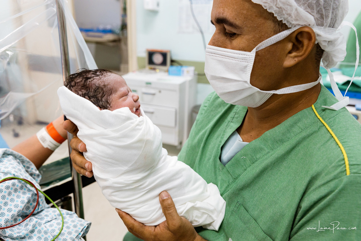 fotografia de parto - hospital rio grande - maternidade delfin - natal rn - parto cesaria - fotografo de parto - familia - nascimento - fotografo em natal - fotografo de familia - parto normal - medico - obstetra - parto natural - unimed natal - mae
