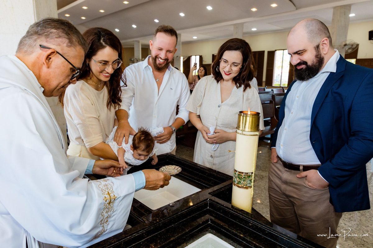 igreja, batizado catolico, Paroquia de Candelária, criança, infantil, aniversario infantil, fotografia batizado, fotografo em natal, fotografo infantil, foto de batizado, fotografia em natal, tema batismo, batizado de menina, Cond. Golden Green, batismo