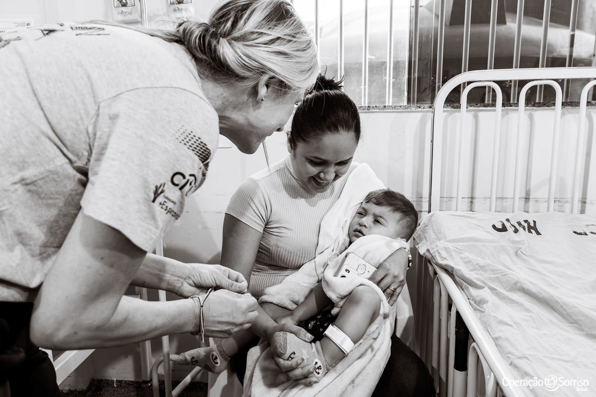 Operação Sorriso Brasil, MIssão Porto Velho, Operation Smile, Azul linhas aereas, Rondônia, Lábio leporino, fenda palatina, Johnson & Johnson, triagem, cirurgias, crianças, 