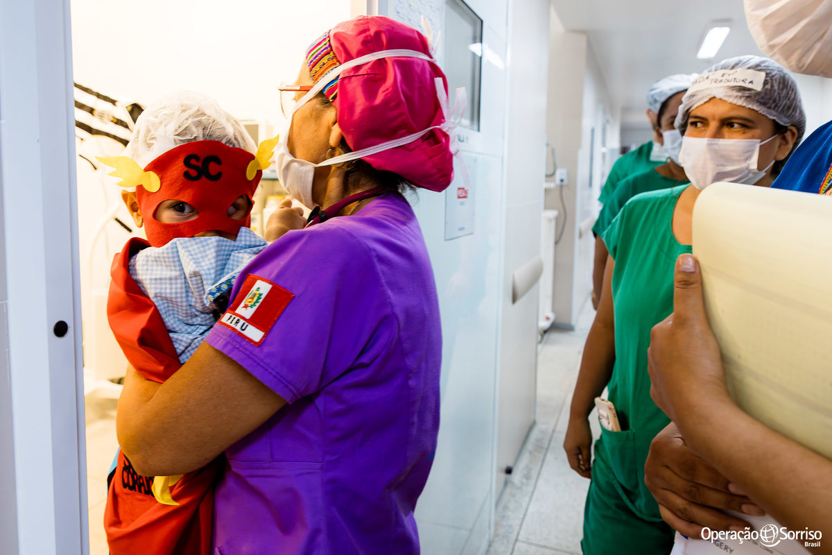Operação Sorriso Brasil, MIssão Porto Velho, Operation Smile, Azul linhas aereas, Rondônia, Lábio leporino, fenda palatina, Johnson & Johnson, triagem, cirurgias, crianças, 