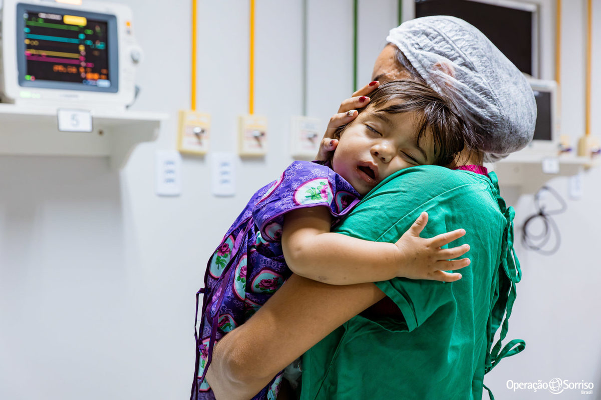 Operação Sorriso Brasil, MIssão Porto Velho, Operation Smile, Azul linhas aereas, Rondônia, Lábio leporino, fenda palatina, Johnson & Johnson, triagem, cirurgias, crianças, 