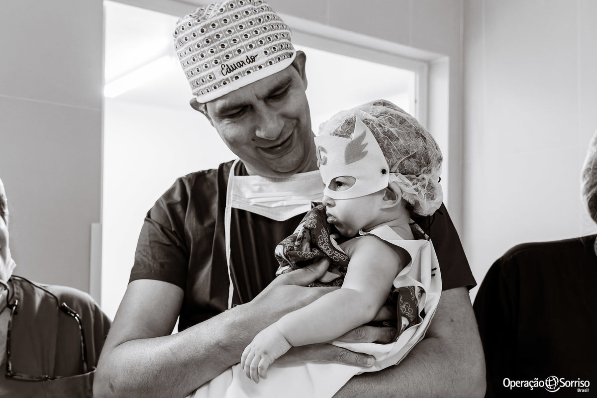 Operação Sorriso Brasil, MIssão Porto Velho, Operation Smile, Azul linhas aereas, Rondônia, Lábio leporino, fenda palatina, Johnson & Johnson, triagem, cirurgias, crianças, 