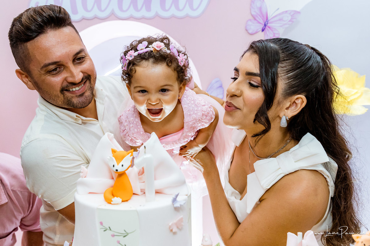 aniversario de 1 ano, tema floresta encantada, infantil de menina, Festa com decoração, doces, brincadeiras, diversão, bolo, familia, fotografia de aniversario, fotografo infantil, fotografo em natal, festa no condominio ecoville