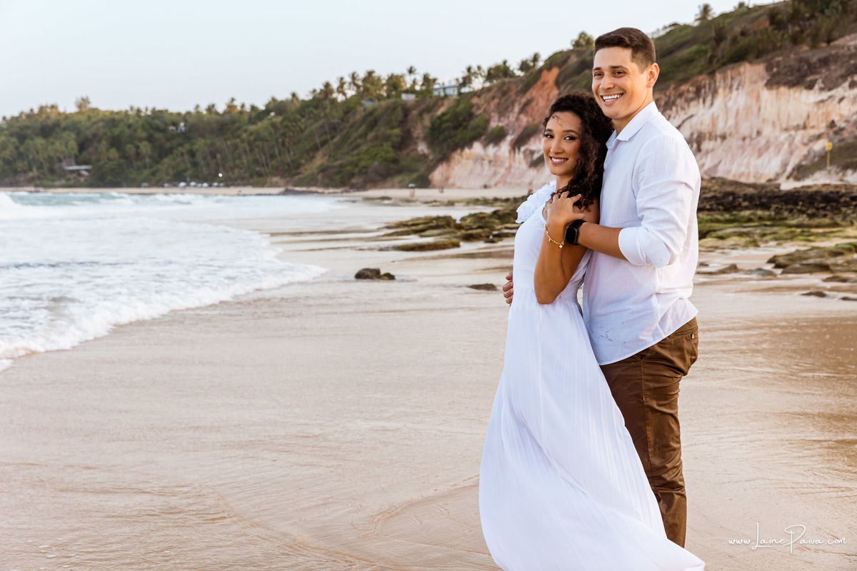 ensaio casal, praia, Pipa, Tibau do Sul, natal, litoral, casamento, pre wedding, fotografia de casamento, fotografo em natal, foto na praia, fim de tarde, por do sol, praia do madeiro, mar, sol, amor, pedido de casamento,