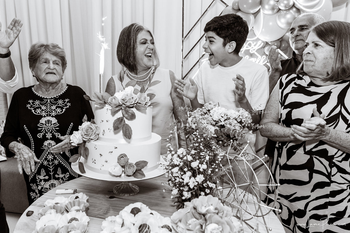 aniversario de 70 anos - Condominio Estrela do Atlantico - festa - bolo -  familia - fotografia de aniversario - amigos - fotografo em natal -aniversario de adulto - feminino - Petisqueria - Evento - Festa simples