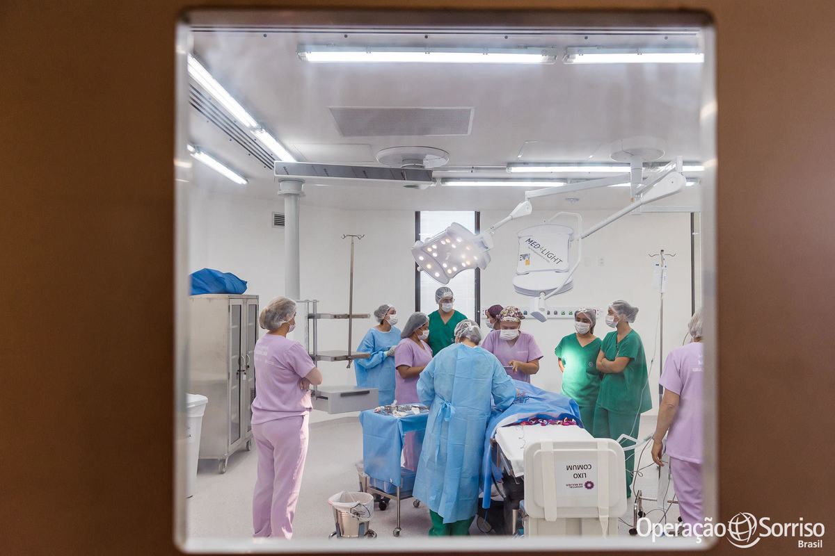 Operação Sorriso Brasil, Women in Medice,  MIssão Mossoró, Operation Smile, Azul linhas aereas, Hospital da Mulher,  Lábio leporino, fenda palatina, triagem, cirurgias, crianças, medicos, volutários, trabalho voluntário