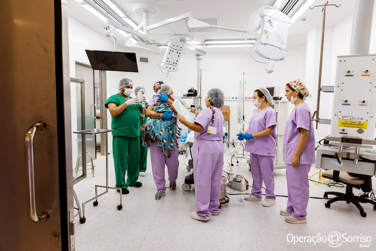 Operação Sorriso Brasil, Women in Medice,  MIssão Mossoró, Operation Smile, Azul linhas aereas, Hospital da Mulher,  Lábio leporino, fenda palatina, triagem, cirurgias, crianças, medicos, volutários, trabalho voluntário