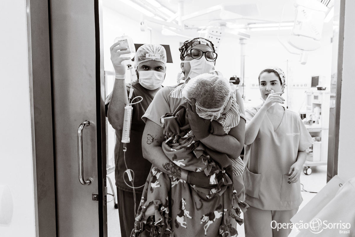 Operação Sorriso Brasil, Women in Medice,  MIssão Mossoró, Operation Smile, Azul linhas aereas, Hospital da Mulher,  Lábio leporino, fenda palatina, triagem, cirurgias, crianças, medicos, volutários, trabalho voluntário