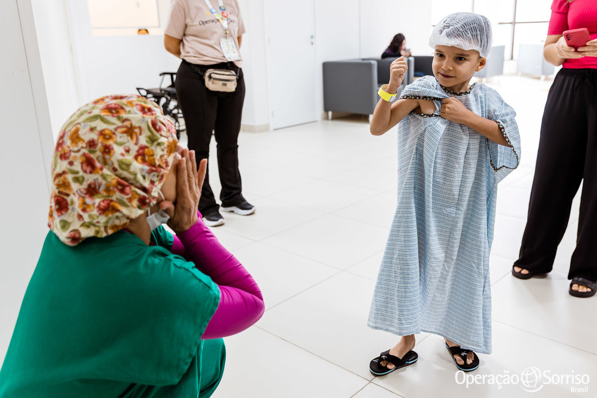 Operação Sorriso Brasil, Women in Medice,  MIssão Mossoró, Operation Smile, Azul linhas aereas, Hospital da Mulher,  Lábio leporino, fenda palatina, triagem, cirurgias, crianças, medicos, volutários, trabalho voluntário