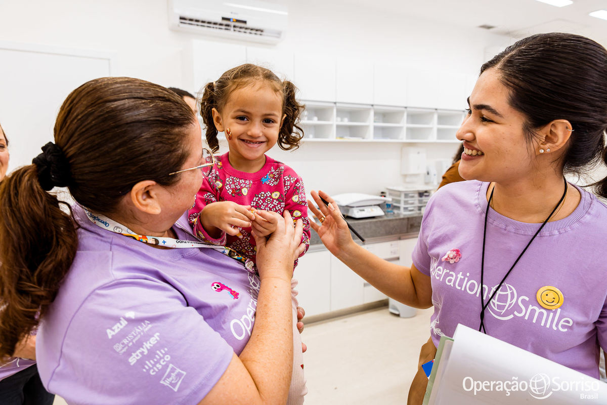 Operação Sorriso Brasil, Women in Medice,  MIssão Mossoró, Operation Smile, Azul linhas aereas, Hospital da Mulher,  Lábio leporino, fenda palatina, triagem, cirurgias, crianças, medicos, volutários, trabalho voluntário