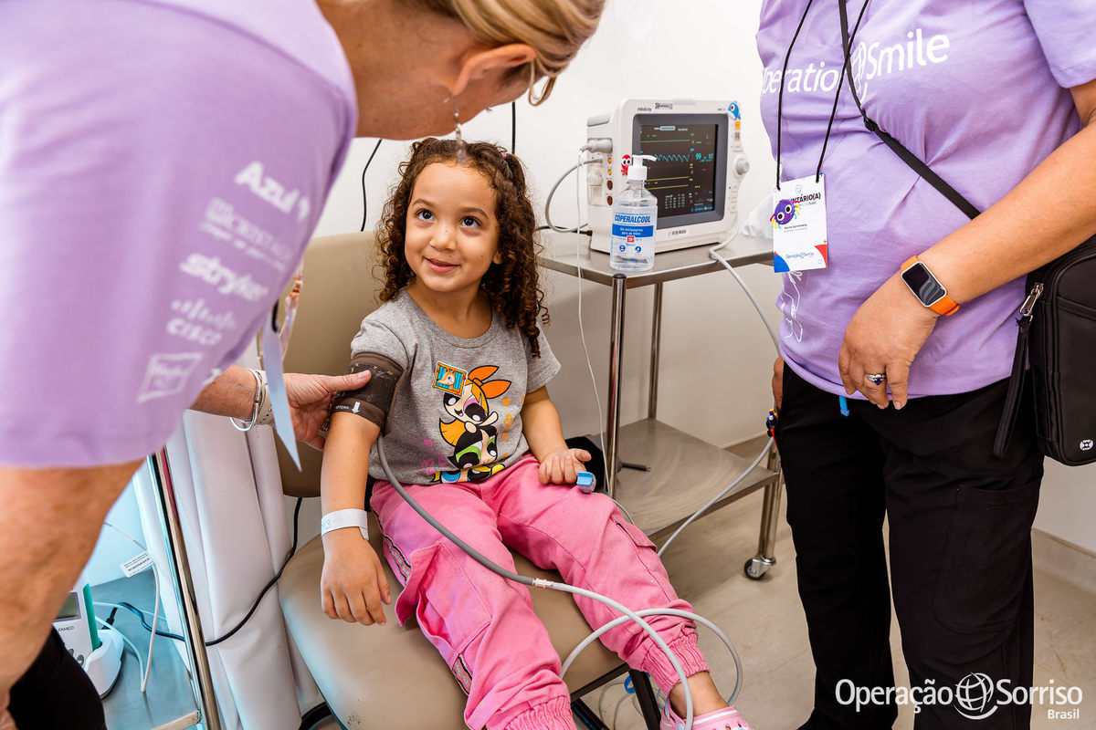 Operação Sorriso Brasil, Women in Medice,  MIssão Mossoró, Operation Smile, Azul linhas aereas, Hospital da Mulher,  Lábio leporino, fenda palatina, triagem, cirurgias, crianças, medicos, volutários, trabalho voluntário