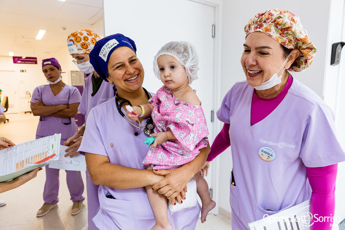 Operação Sorriso Brasil, Women in Medice,  MIssão Mossoró, Operation Smile, Azul linhas aereas, Hospital da Mulher,  Lábio leporino, fenda palatina, triagem, cirurgias, crianças, medicos, volutários, trabalho voluntário