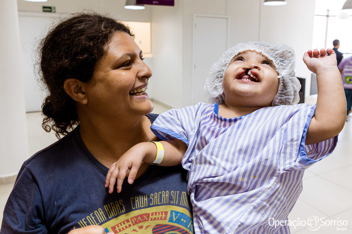 Operação Sorriso Brasil, Women in Medice,  MIssão Mossoró, Operation Smile, Azul linhas aereas, Hospital da Mulher,  Lábio leporino, fenda palatina, triagem, cirurgias, crianças, medicos, volutários, trabalho voluntário