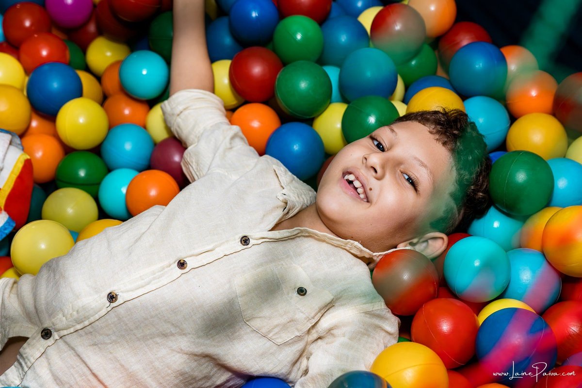 festa no condominio, festa de menino, aniversario de 1 ano, tema Ursinho Aviador, infantil de menino, doces, brincadeiras, diversão, bolo, familia, fotografia de aniversario, fotografo infantil, fotografo em natal