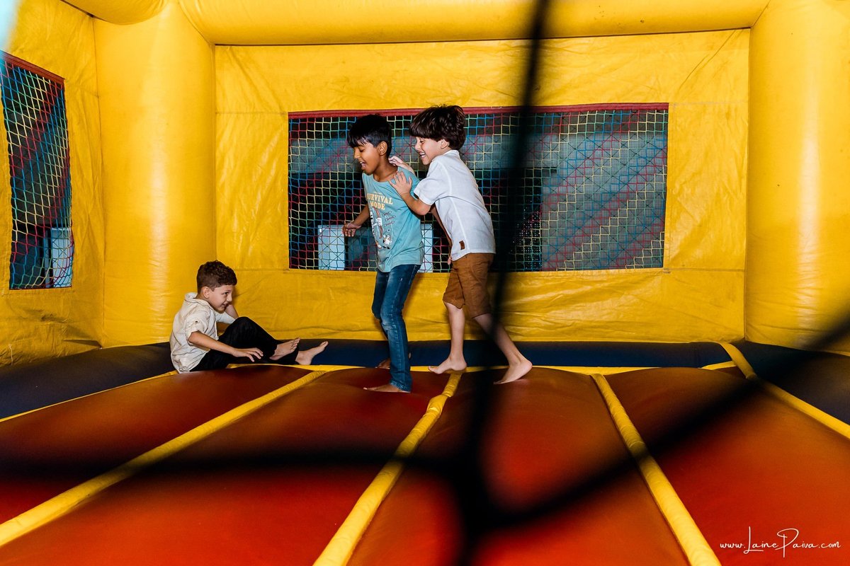 festa no condominio, festa de menino, aniversario de 1 ano, tema Ursinho Aviador, infantil de menino, doces, brincadeiras, diversão, bolo, familia, fotografia de aniversario, fotografo infantil, fotografo em natal