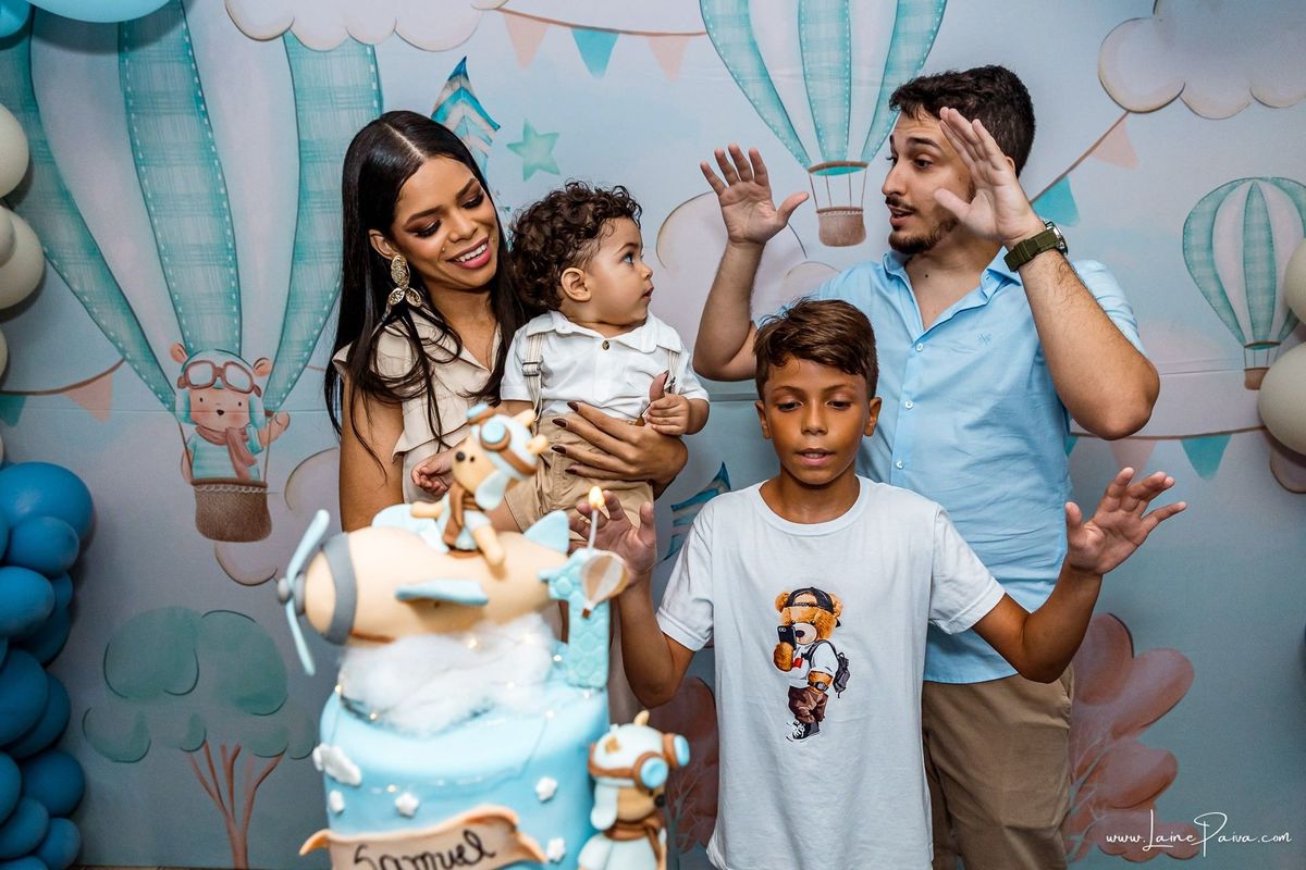 festa no condominio, festa de menino, aniversario de 1 ano, tema Ursinho Aviador, infantil de menino, doces, brincadeiras, diversão, bolo, familia, fotografia de aniversario, fotografo infantil, fotografo em natal