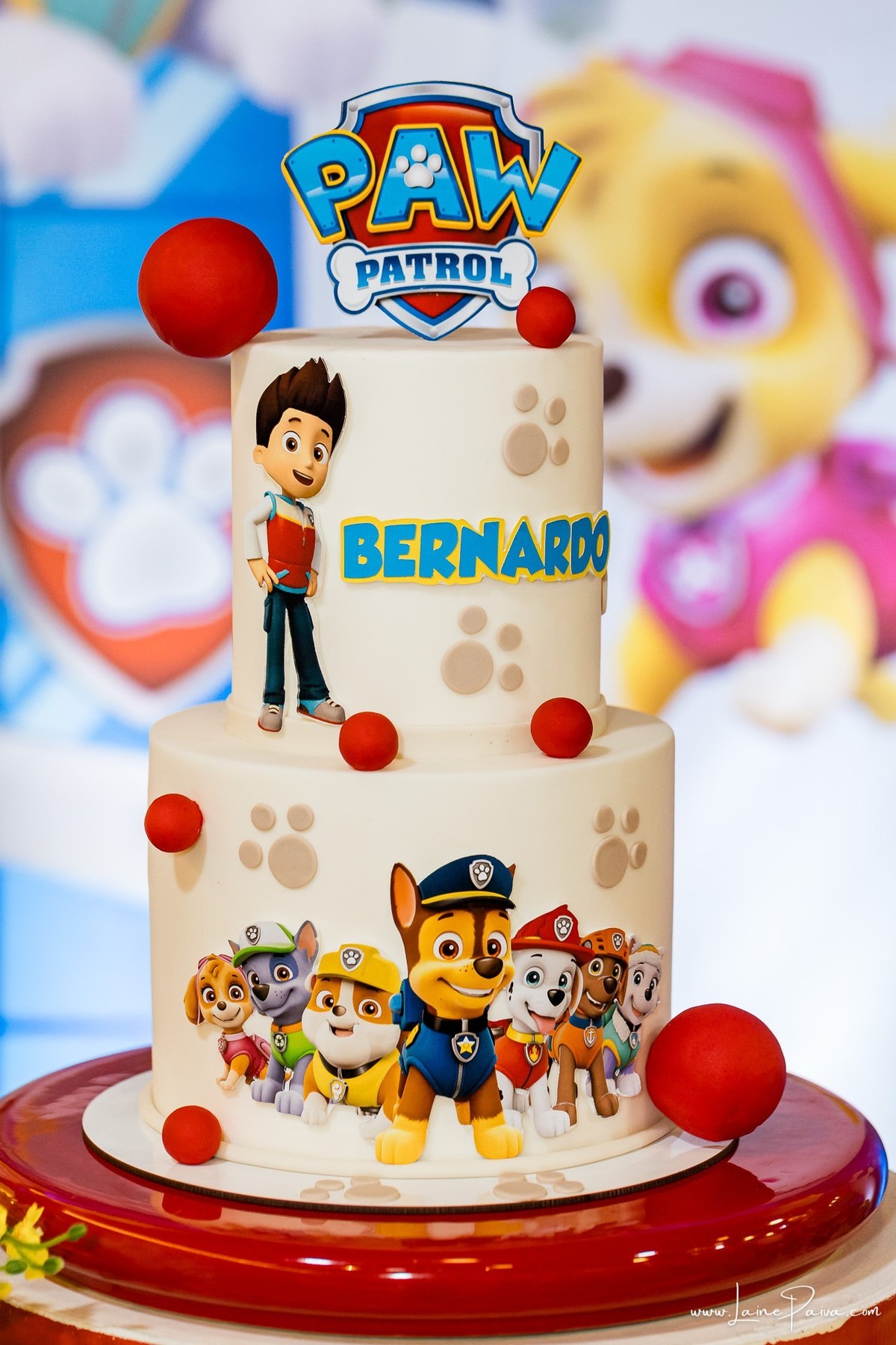 Festa de 3 ano do Bernardo no Let's play, com tema da patrulha canina, cheia de brincadeiras, diversão para as crianças e muito carinho de familiares e amigos. Fotografia de aniversario infantil em natal rn. Festa infantil de menino com bolo e doce.