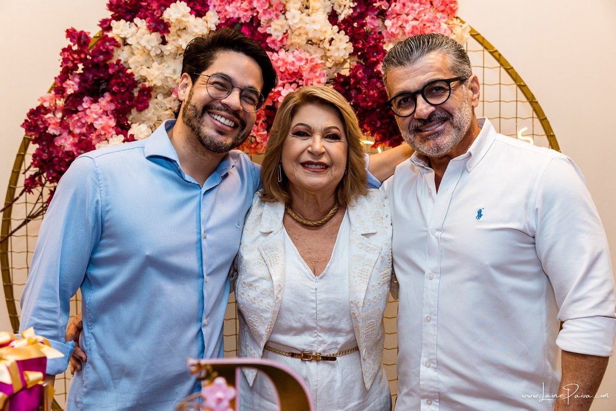 aniversario de adulto - 70 anos - bosque dos passaros - festa - bolo -  familia - fotografia de aniversario - amigos - fotografo em natal - festa no condominio - Evento - Festa simples - diversão - decoração 