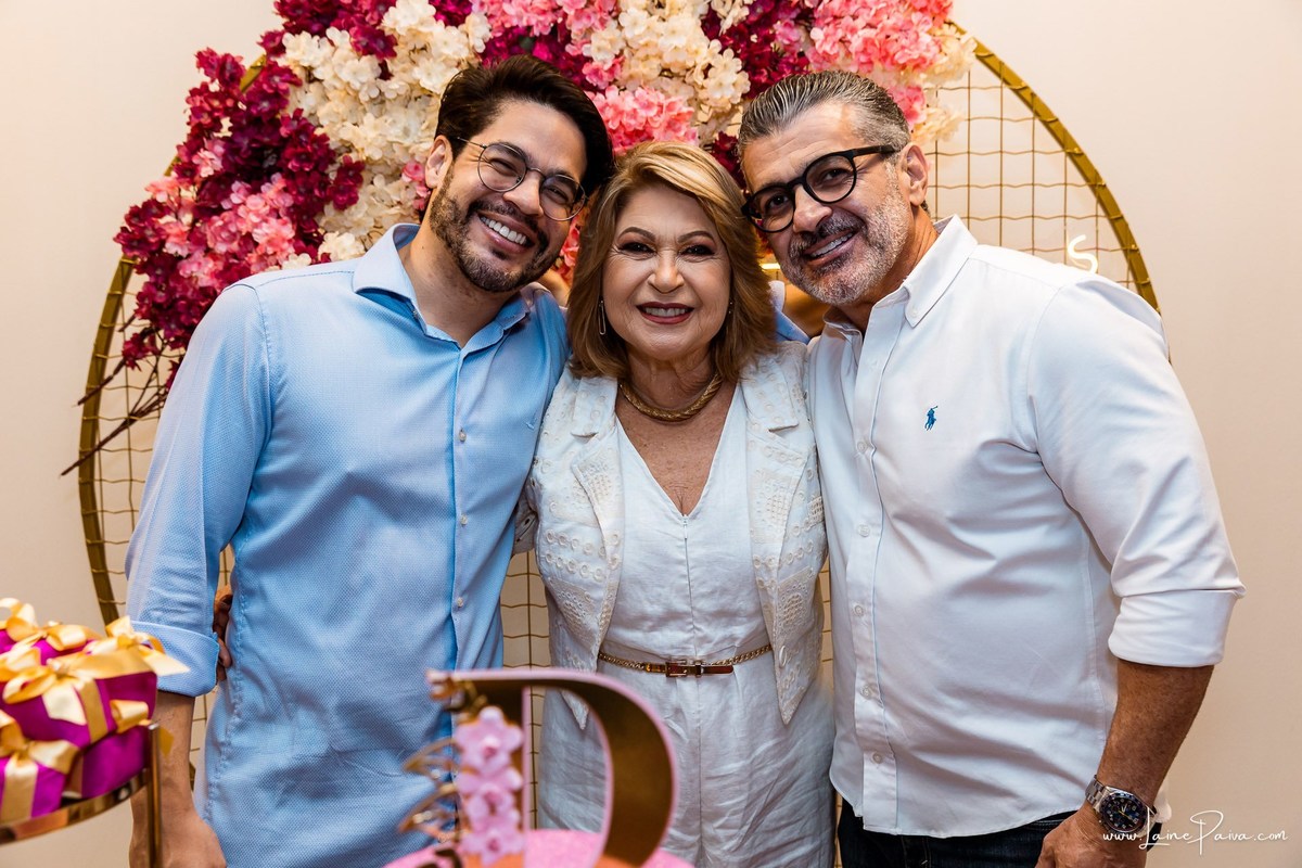 aniversario de adulto - 70 anos - bosque dos passaros - festa - bolo -  familia - fotografia de aniversario - amigos - fotografo em natal - festa no condominio - Evento - Festa simples - diversão - decoração 