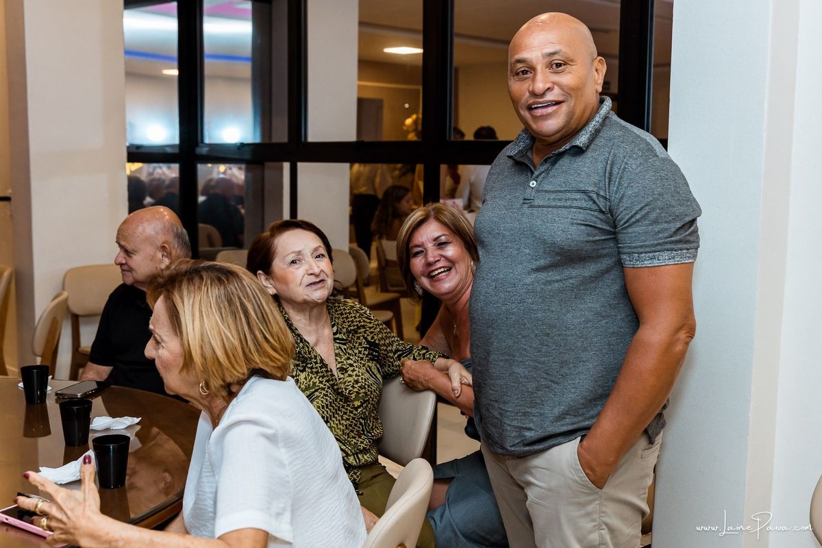 aniversario de adulto - 70 anos - bosque dos passaros - festa - bolo -  familia - fotografia de aniversario - amigos - fotografo em natal - festa no condominio - Evento - Festa simples - diversão - decoração 