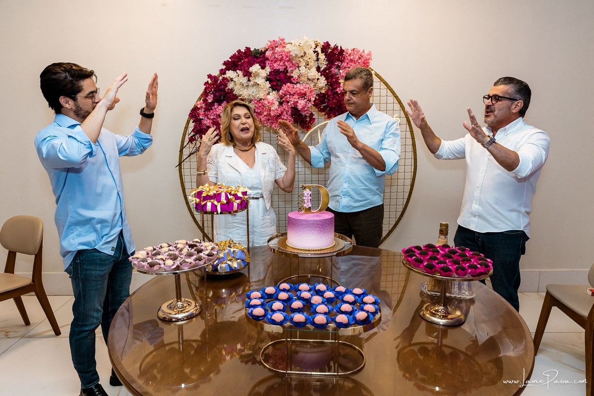 aniversario de adulto - 70 anos - bosque dos passaros - festa - bolo -  familia - fotografia de aniversario - amigos - fotografo em natal - festa no condominio - Evento - Festa simples - diversão - decoração 