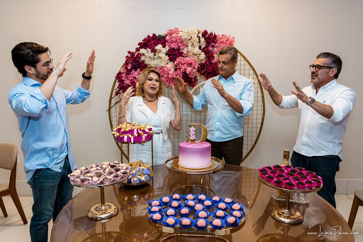 aniversario de adulto - 70 anos - bosque dos passaros - festa - bolo -  familia - fotografia de aniversario - amigos - fotografo em natal - festa no condominio - Evento - Festa simples - diversão - decoração 