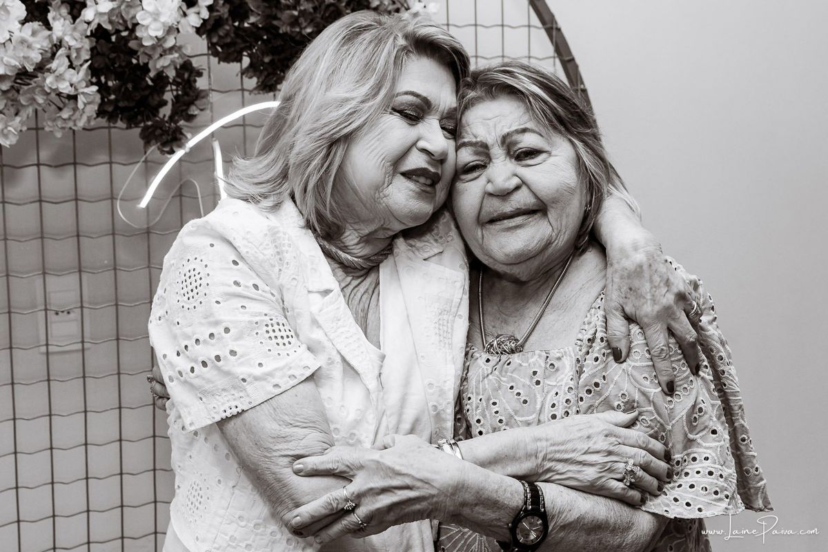 aniversario de adulto - 70 anos - bosque dos passaros - festa - bolo -  familia - fotografia de aniversario - amigos - fotografo em natal - festa no condominio - Evento - Festa simples - diversão - decoração 