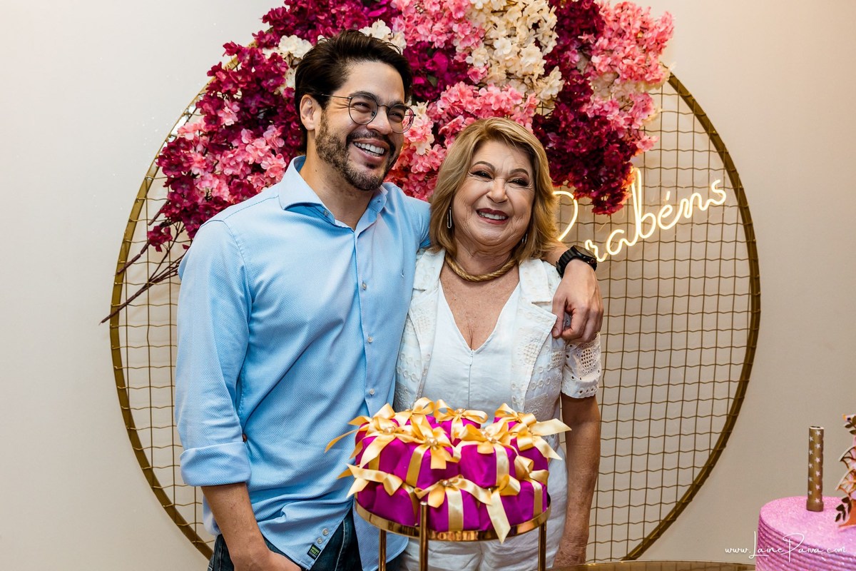 aniversario de adulto - 70 anos - bosque dos passaros - festa - bolo -  familia - fotografia de aniversario - amigos - fotografo em natal - festa no condominio - Evento - Festa simples - diversão - decoração 