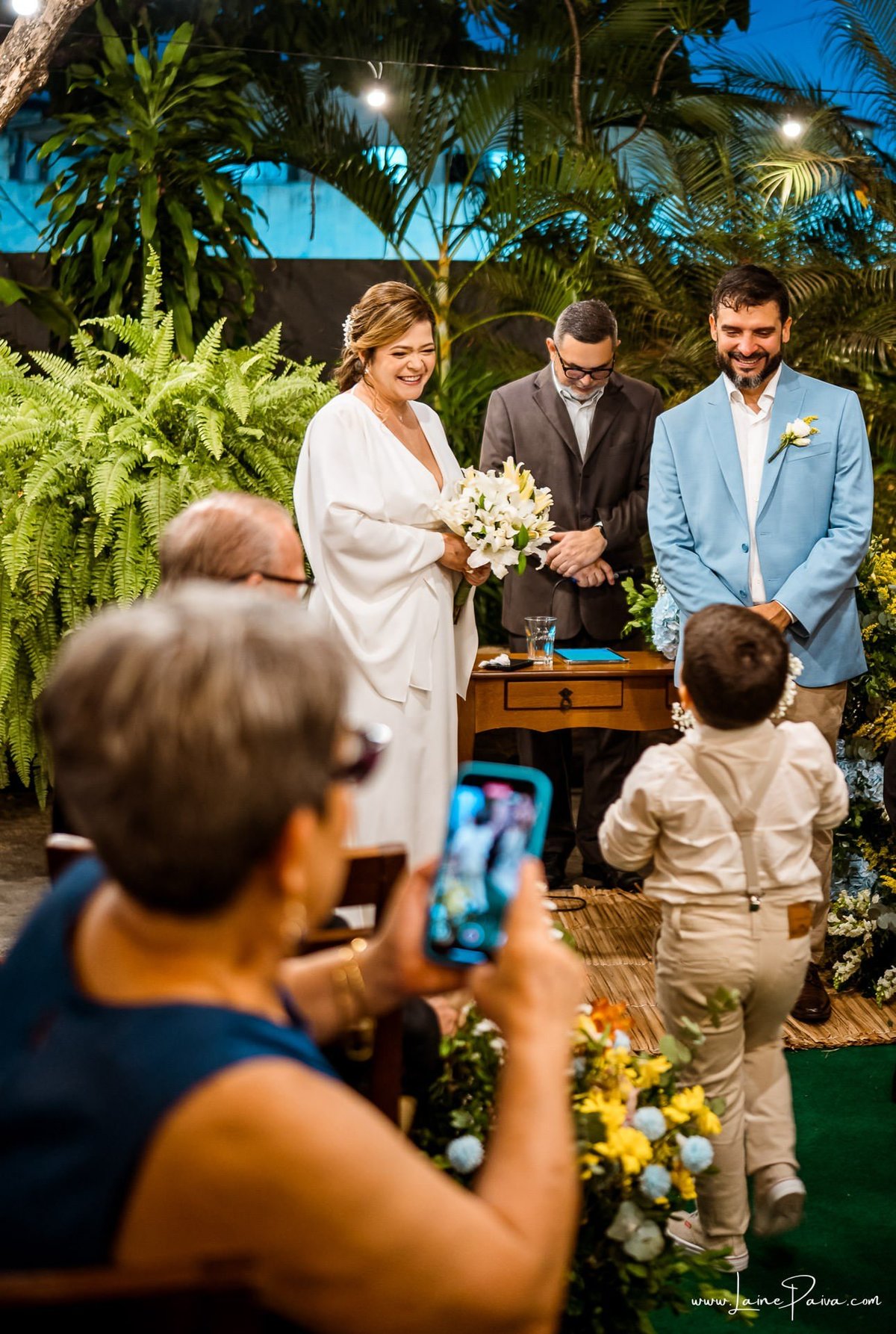 casamento civil de casal no Camarão do Tuca em Natal, fotos para casamento em natal, fim de tarde com por do sol, amor, fotografia de casamento, fotógrafo de casamento, casal, wedding, fotografo em natal, casamento religioso, vestido noiva, docelos bolo