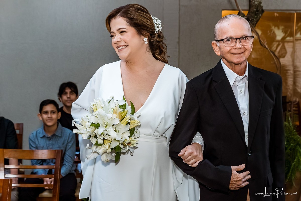 casamento civil de casal no Camarão do Tuca em Natal, fotos para casamento em natal, fim de tarde com por do sol, amor, fotografia de casamento, fotógrafo de casamento, casal, wedding, fotografo em natal, casamento religioso, vestido noiva, docelos bolo