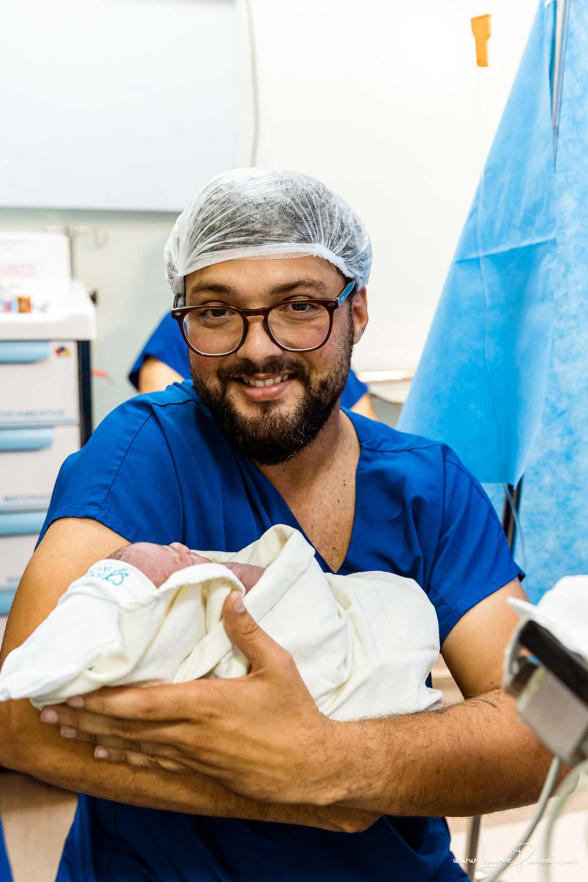 fotografia de parto na maternidade do hospital do coração,  parto cesaria, mãe de primeira viagem de menino, primeiros momentos de vida com amor e cuidado, fotografo de parto e familia em Natal, cobertura completa da cesariana