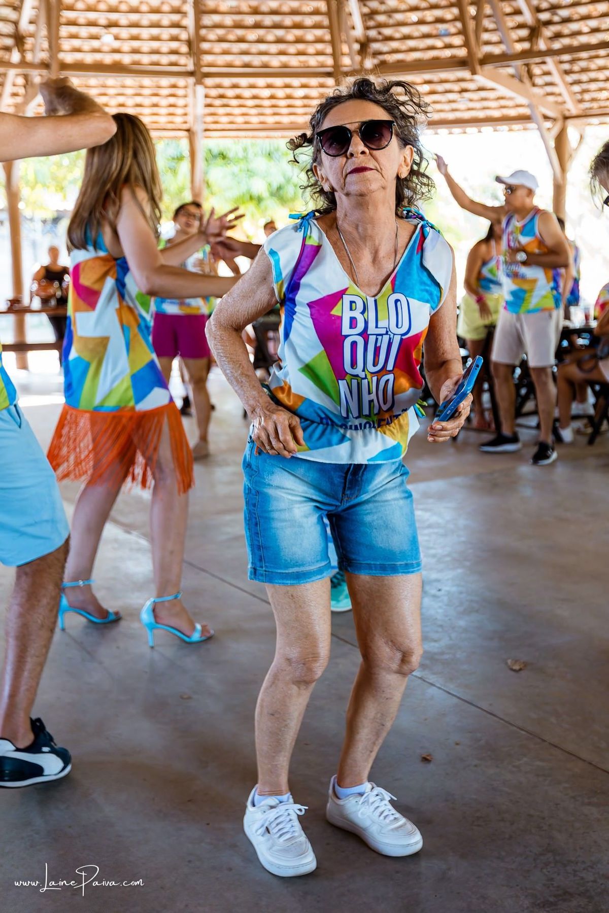 Festa de 50 anos de Charles na Fazenda Real III em Macaiba, com tema micareta, carnaval, diversão para todos com a banda Junior Bahya, aniversario, bloquinho, bebida, dança, familia, animação, Axé, Fotografia de aniversario, fotografo em natal