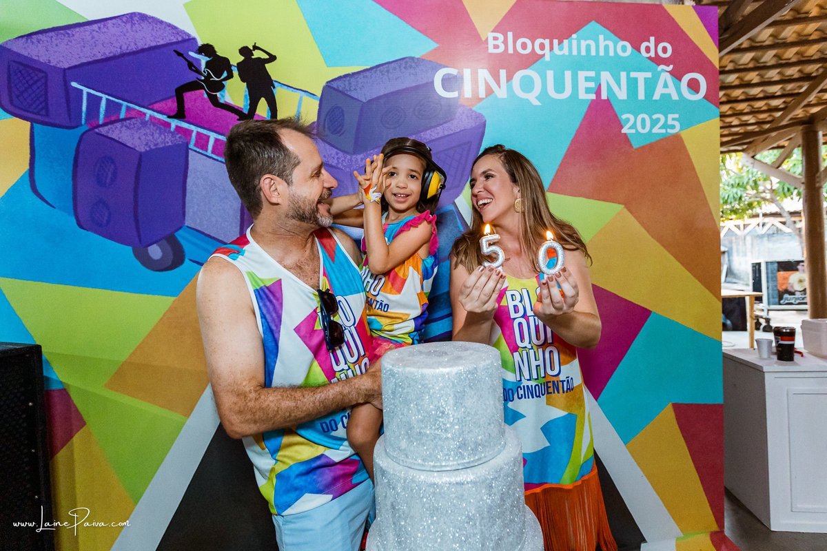 Festa de 50 anos de Charles na Fazenda Real III em Macaiba, com tema micareta, carnaval, diversão para todos com a banda Junior Bahya, aniversario, bloquinho, bebida, dança, familia, animação, Axé, Fotografia de aniversario, fotografo em natal