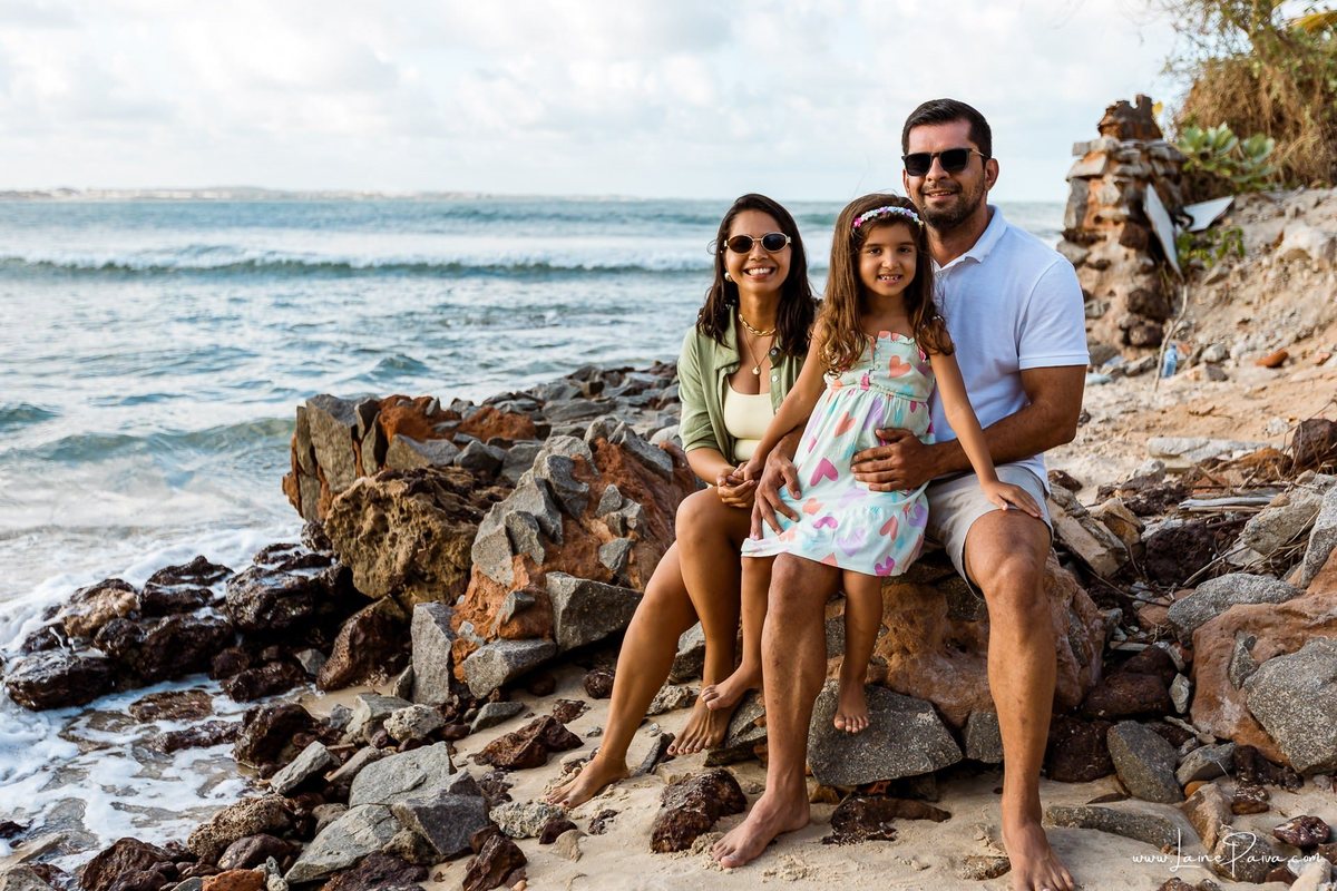 ensaio familia, na praia, ferias, praia genipabu, natal, rn, maternidade, foto de familia, fotografia famliiar, fotografo de familia, fotografia em natal, Ensaio externo, dunas, genipabu, mãe e filha, pai e filha, jenipabu
