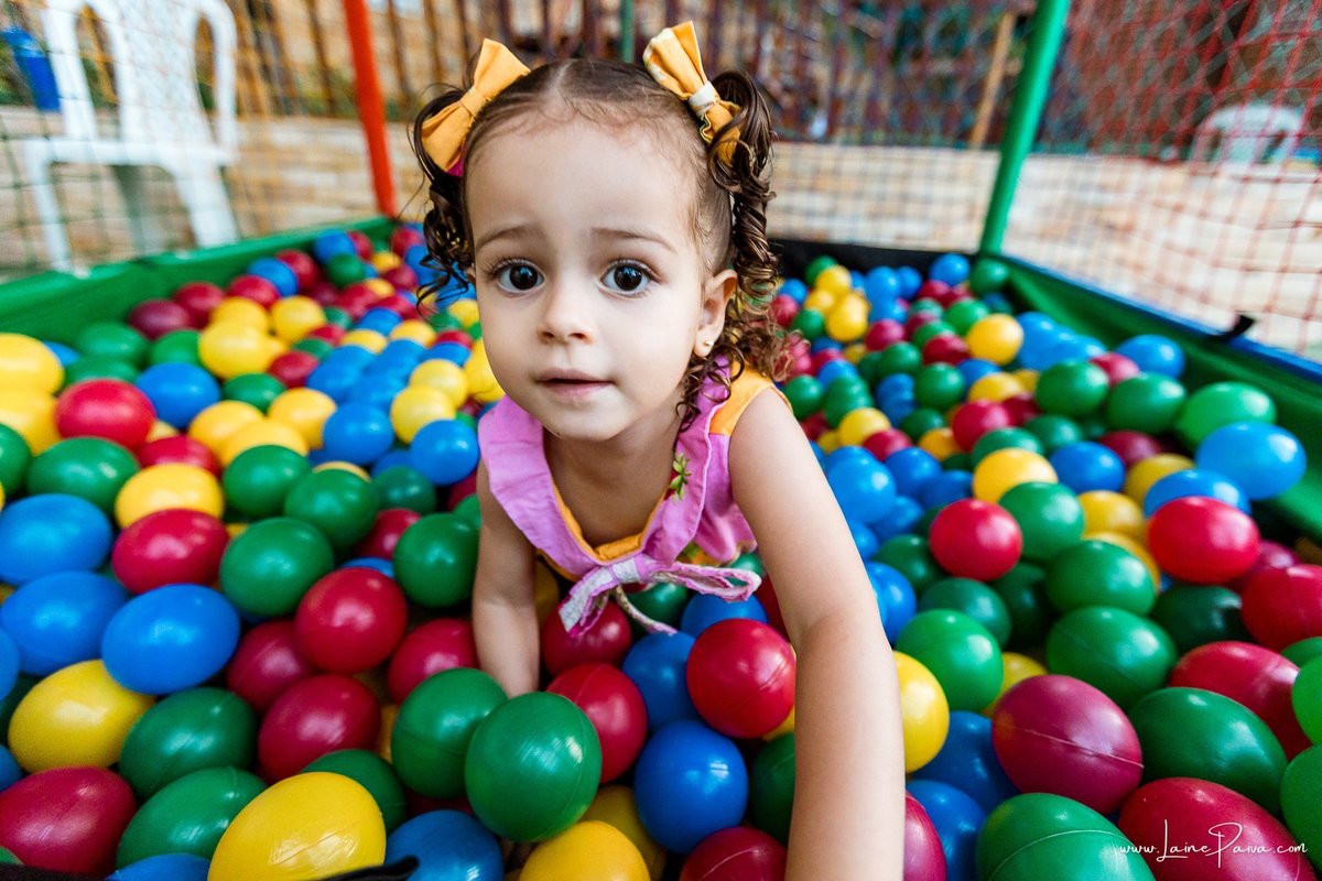 fotografia de Aniversario infantil, festa de 2 anos de Marcos e 4 anos de Marcelo no Condomínio Almerio de Paiva em Tirol em Natal, com tema Patati Patata, brincadeiras, diversão para as crianças e muito carinho de familiares e amigos.