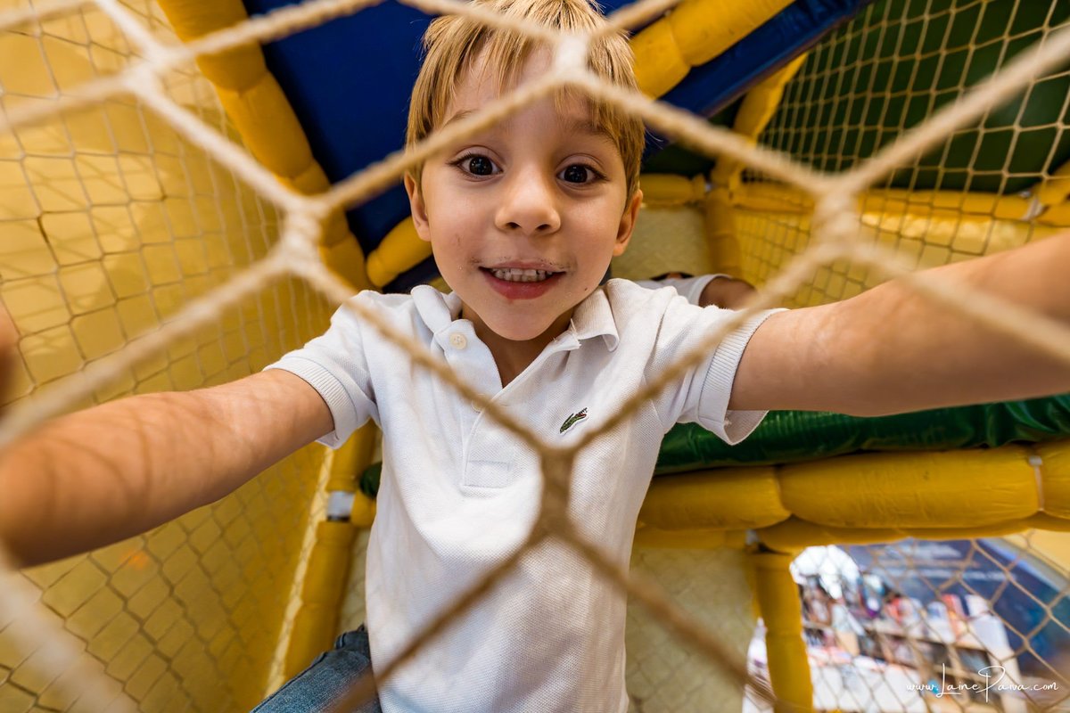 fotografia de Aniversario infantil, festa de 4 anos de Heitor no Brinkids no Natal Shopping, com tema Octonautas, brincadeiras, diversão para as crianças e muito carinho de familiares e amigos.