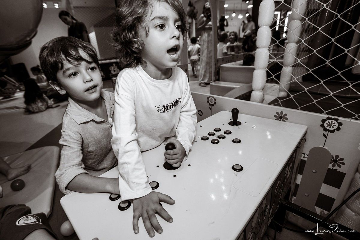 fotografia de Aniversario infantil, festa de 4 anos de Heitor no Brinkids no Natal Shopping, com tema Octonautas, brincadeiras, diversão para as crianças e muito carinho de familiares e amigos.