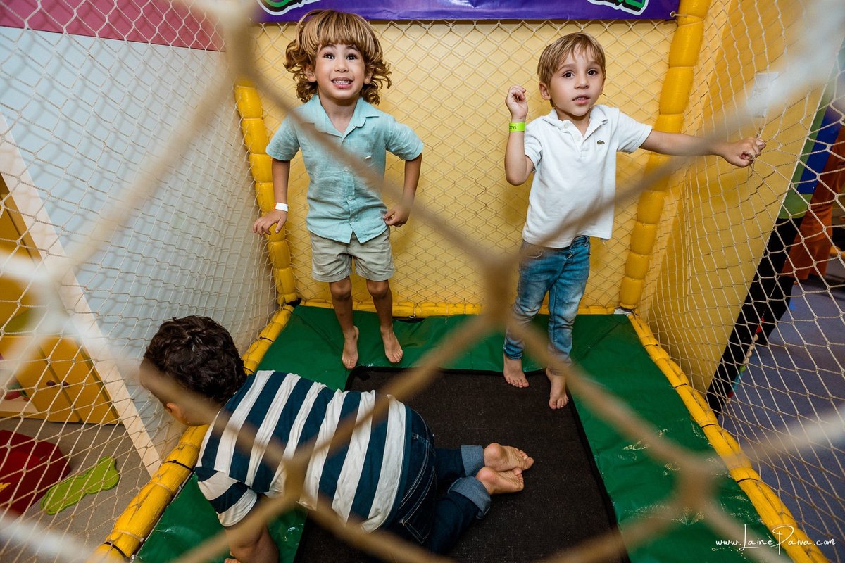 fotografia de Aniversario infantil, festa de 4 anos de Heitor no Brinkids no Natal Shopping, com tema Octonautas, brincadeiras, diversão para as crianças e muito carinho de familiares e amigos.