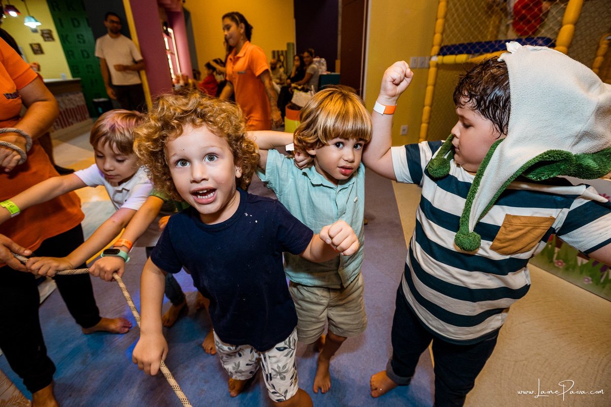 fotografia de Aniversario infantil, festa de 4 anos de Heitor no Brinkids no Natal Shopping, com tema Octonautas, brincadeiras, diversão para as crianças e muito carinho de familiares e amigos.
