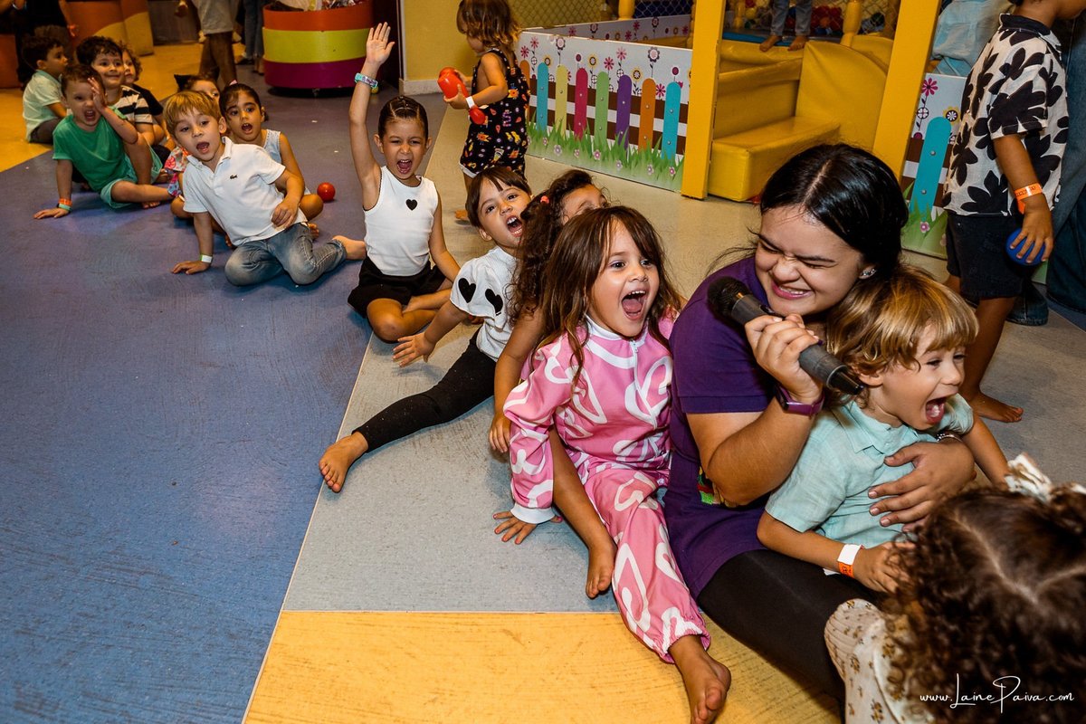 fotografia de Aniversario infantil, festa de 4 anos de Heitor no Brinkids no Natal Shopping, com tema Octonautas, brincadeiras, diversão para as crianças e muito carinho de familiares e amigos.