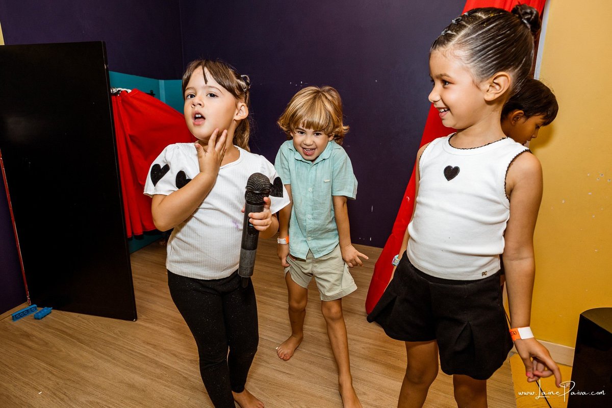 fotografia de Aniversario infantil, festa de 4 anos de Heitor no Brinkids no Natal Shopping, com tema Octonautas, brincadeiras, diversão para as crianças e muito carinho de familiares e amigos.