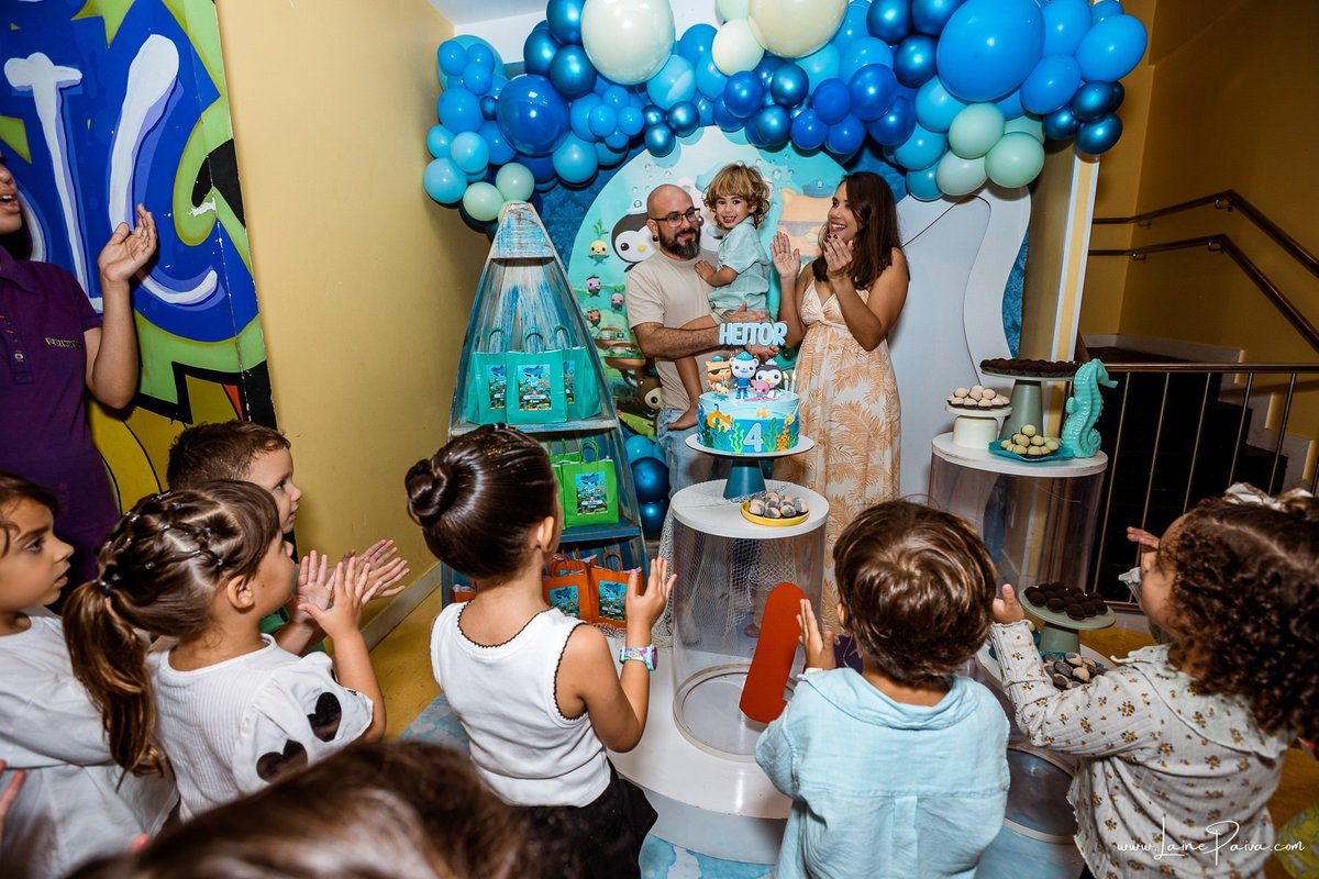 fotografia de Aniversario infantil, festa de 4 anos de Heitor no Brinkids no Natal Shopping, com tema Octonautas, brincadeiras, diversão para as crianças e muito carinho de familiares e amigos.