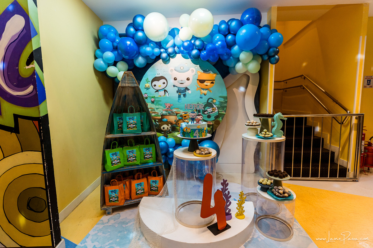 fotografia de Aniversario infantil, festa de 4 anos de Heitor no Brinkids no Natal Shopping, com tema Octonautas, brincadeiras, diversão para as crianças e muito carinho de familiares e amigos.