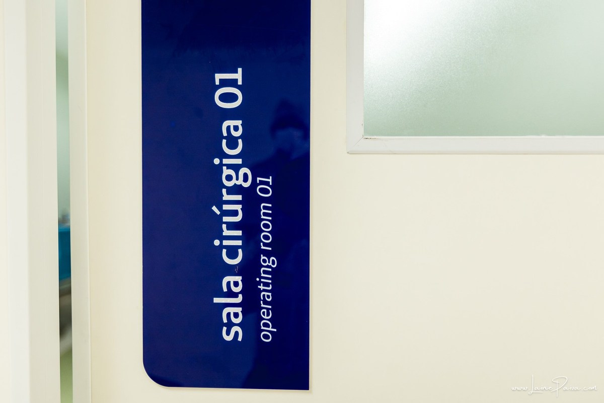 fotografia de parto na maternidade do hospital da Unimed,  parto cesaria, mãe de segunda viagem de menina, primeiros momentos de vida com amor e cuidado, fotografo de parto e familia em Natal, cobertura completa da cesariana, dra luane barros,