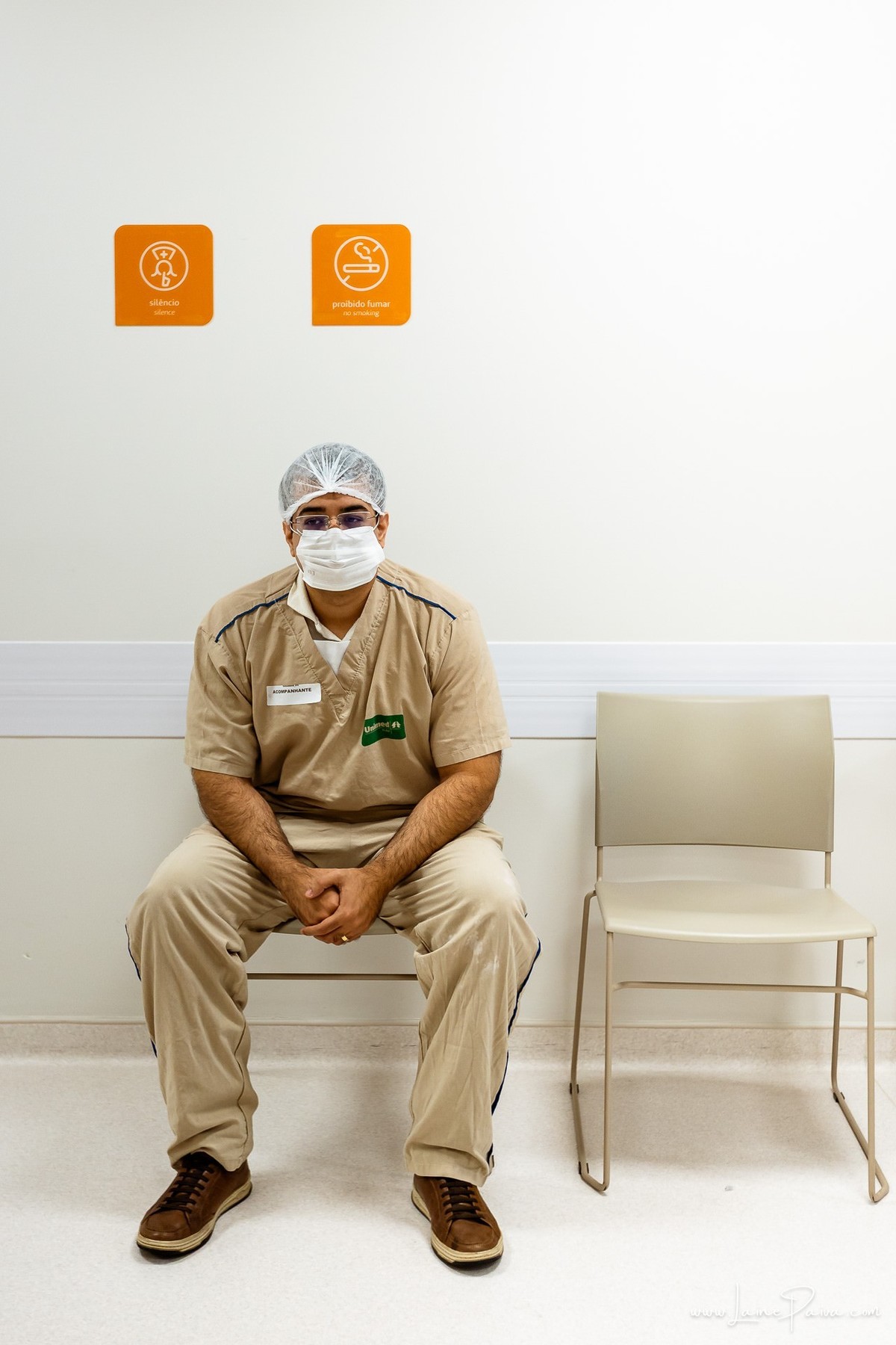 fotografia de parto na maternidade do hospital da Unimed,  parto cesaria, mãe de primeira viagem de menino, primeiros momentos de vida com amor e cuidado, fotografo de parto e familia em Natal, cobertura completa da cesariana, dra priscylla carolinne,